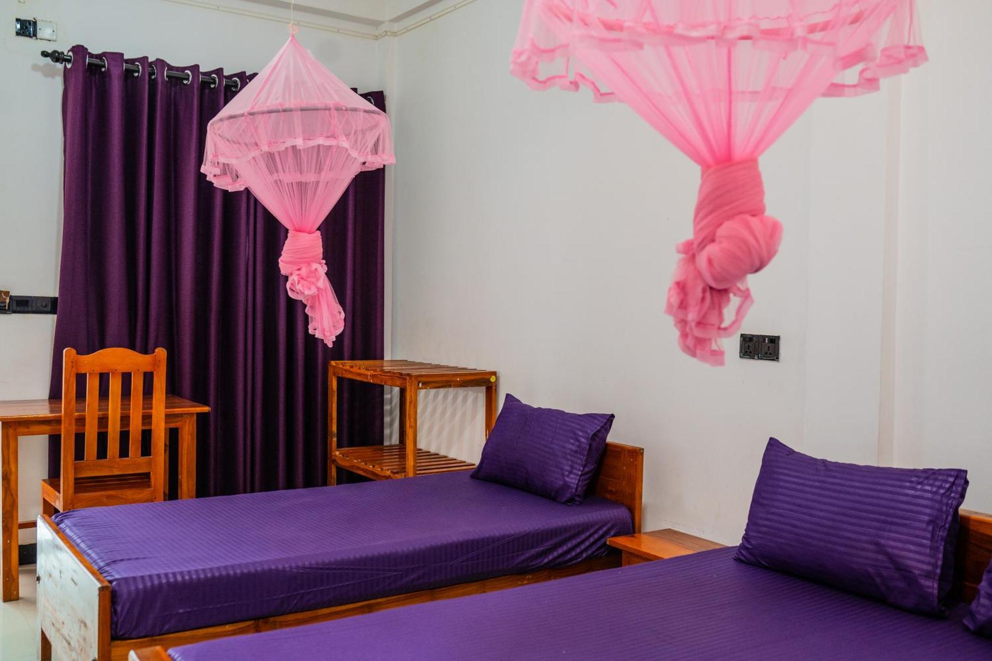 Hilton Cottage Trincomalee Oda fotoğraf